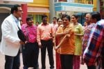 Boman & Sharman on location with stars of tarak mehta ka ooltah Chashmah on 3rd June 2012.jpg